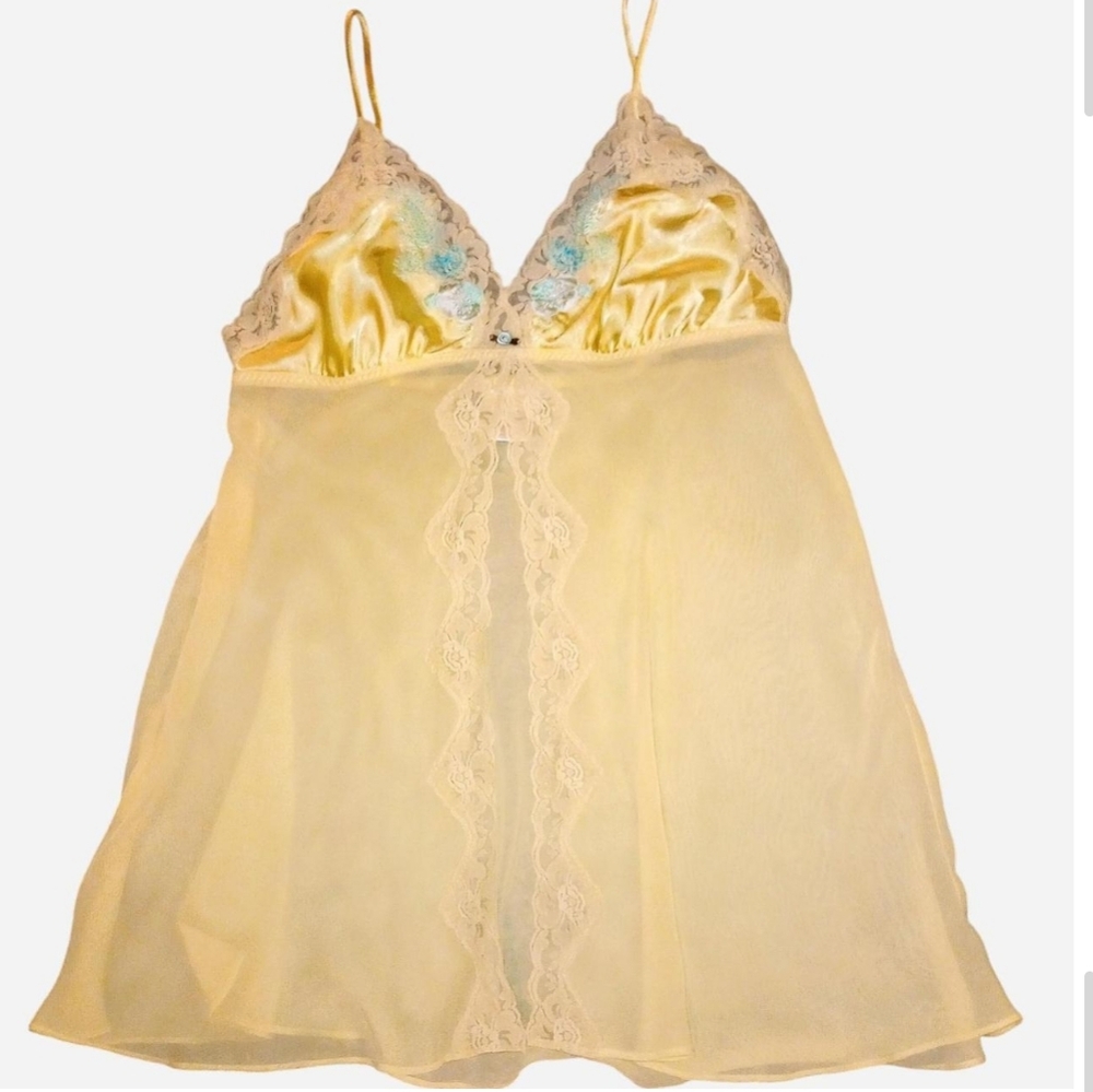 Vintage Secret Treasures Yellow Lace Chemise Intimate Blue Floral Embroidery